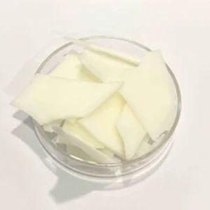 Matières premières cosmétiques d'émulsifiant de BTMS 50 pour des produits de soins capillaires