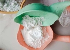 99,9% le chlorhydrate de matière première Levamisole de Pharma saupoudrent CAS 16595-80-5