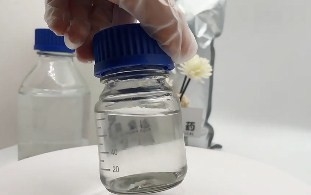 Pureté à 99 % CAS 110-64-5 1, 4-butènediol / (2E) -2-butène-1, 4-diol BDO